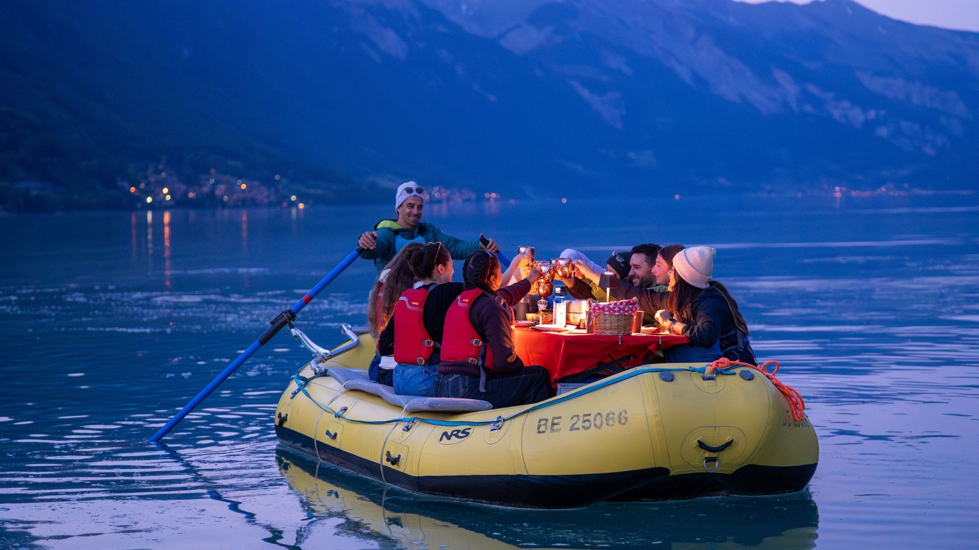 Cheese Fondue Float_1920x1080-5