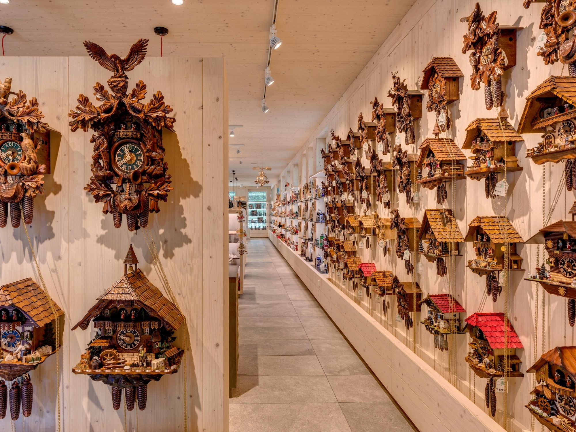 4_Kuckucksuhren_@Drubba Forêt-Noire Sàrl