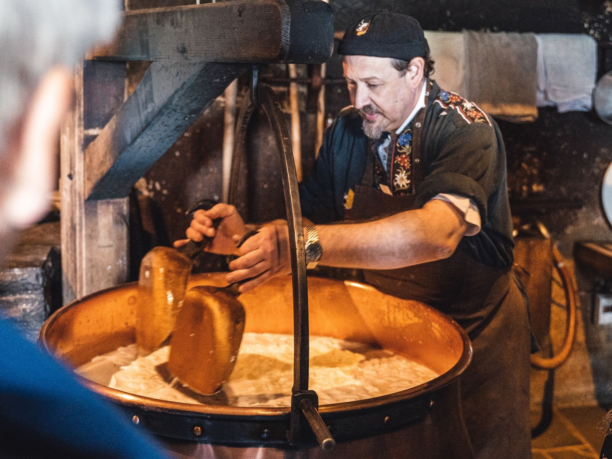 Stöckli Käsen_1_Εμπορική Οικοτεχνία Ελβετικού Εμεντάλ