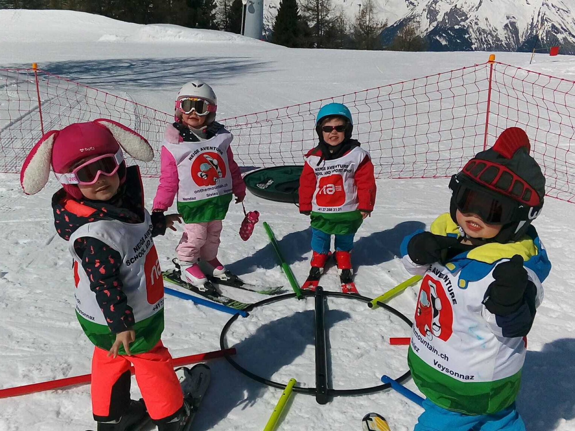 Groupe d'école de ski pour enfants de 3 à 5 ans à Veysonnaz