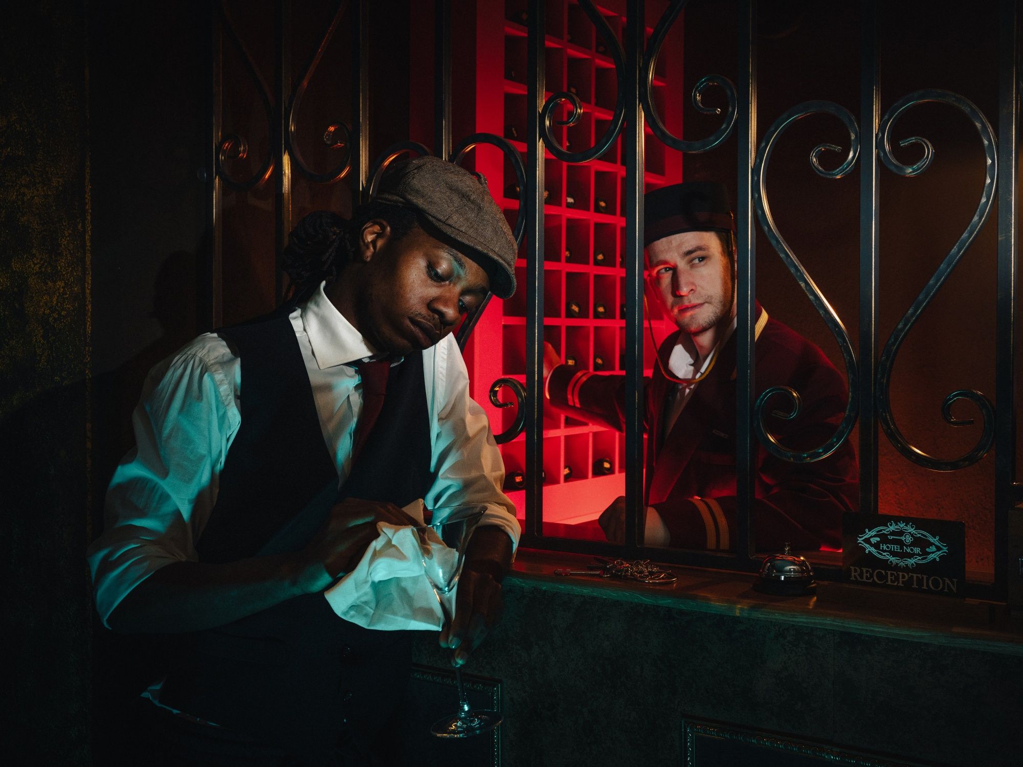 Szene Grand Hotel Noir