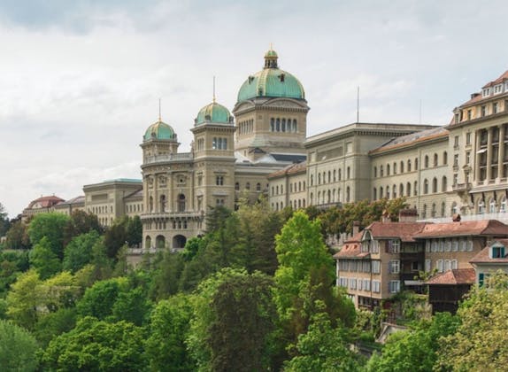 "Find-koden: Spøgelsesagtige Kroge" Udendørs Escape Game Bern
