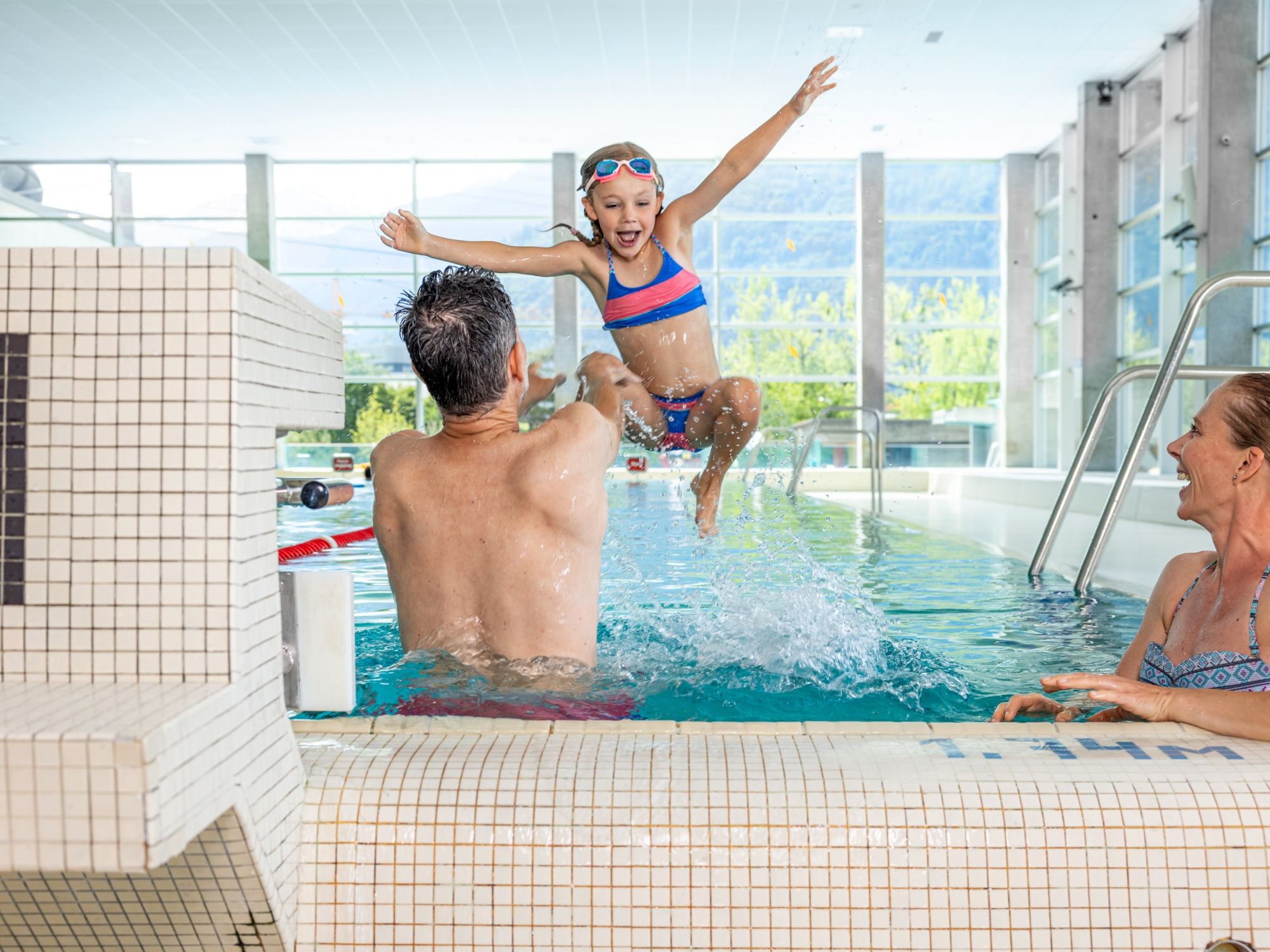indoor-pool-family-alicedasneves-2