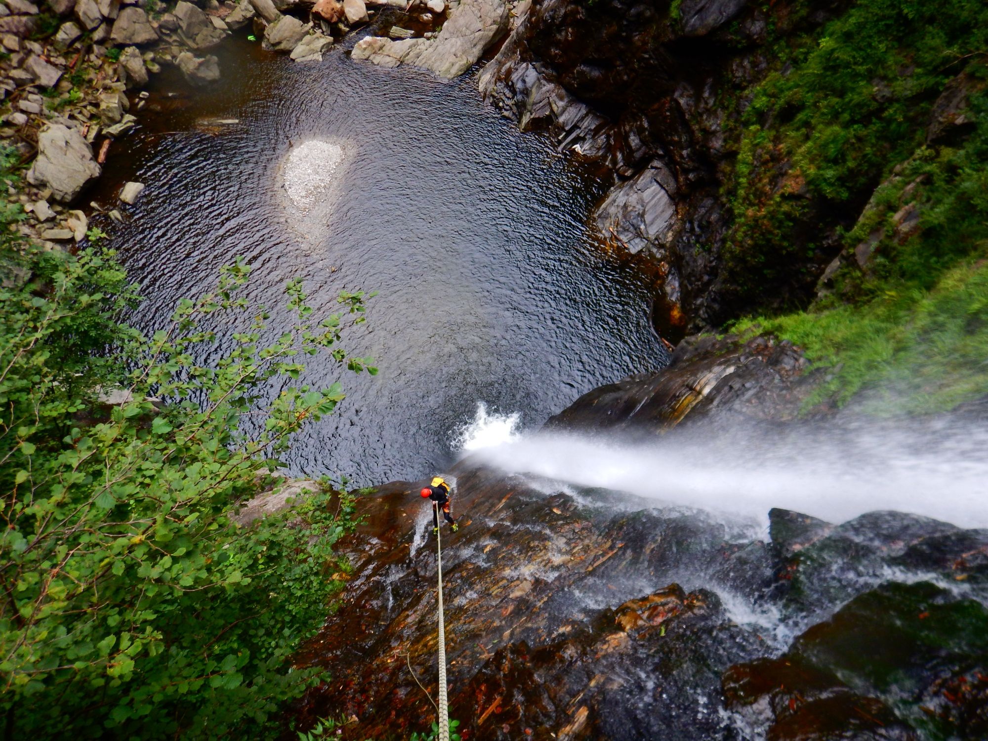 Swiss River Adventures Canyoning Lodrino (3)