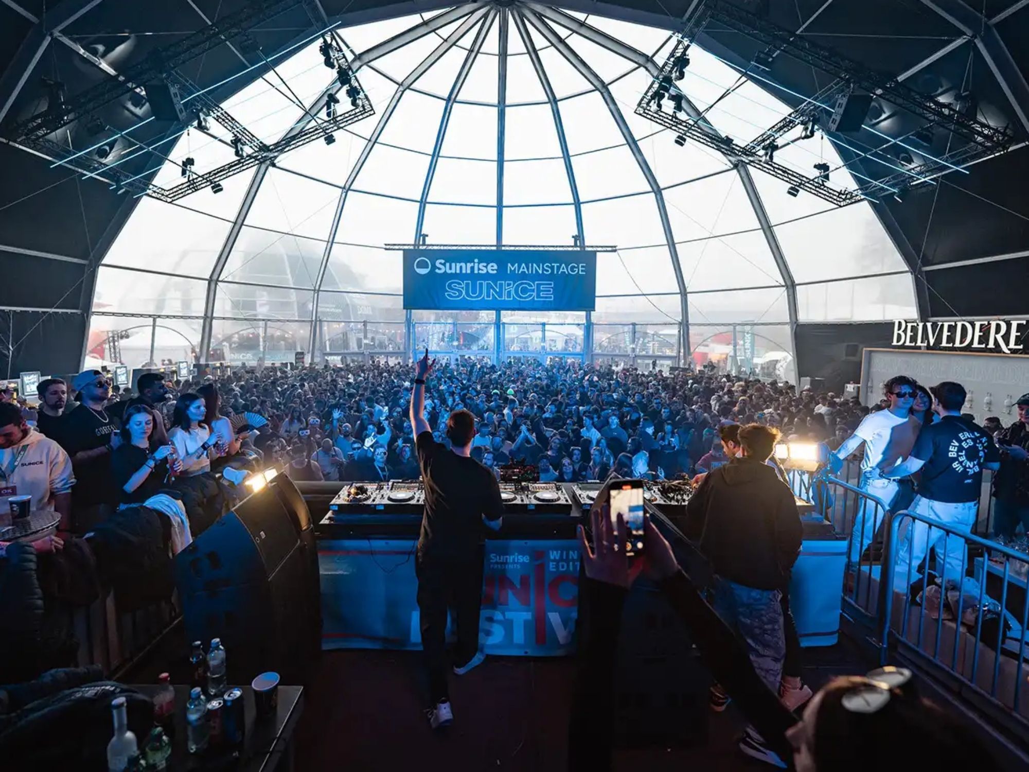 6834d5cd26e39ac630026c5b_07