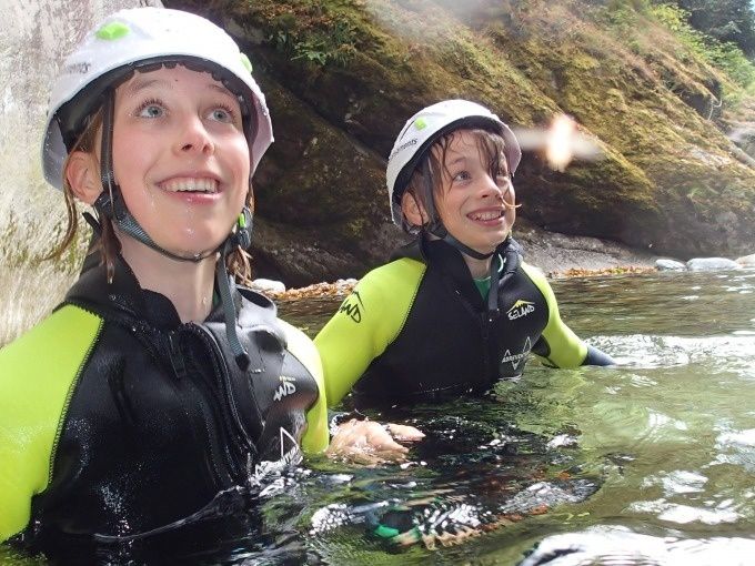 Kolam Alami Anak-anak Canyoning Corippo