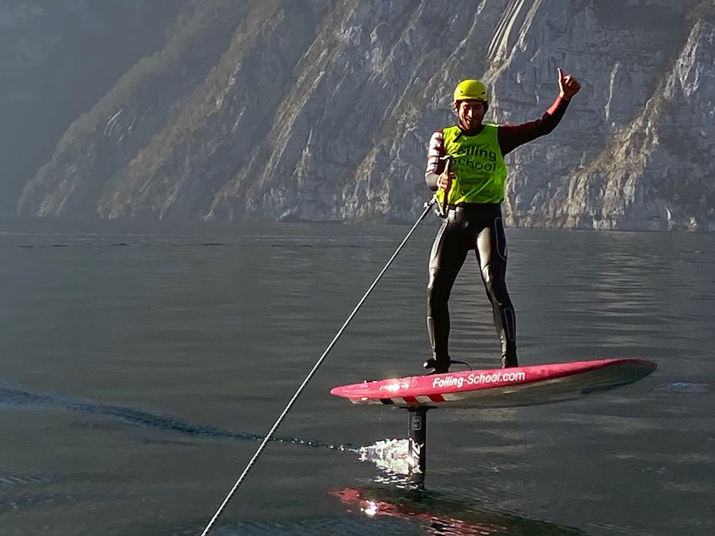 tow-foiling-foiling-school.com_