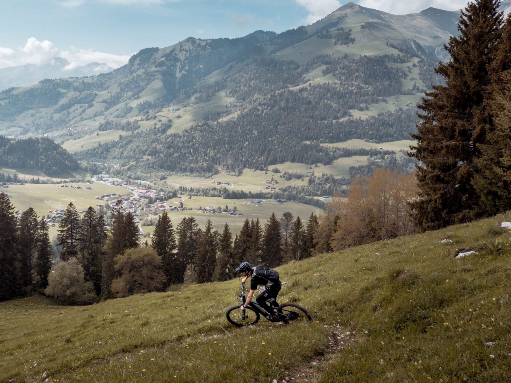 Tour_Ebike_PaysdEnhaut-23-scaled