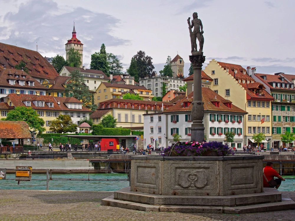 1 lucerne old town