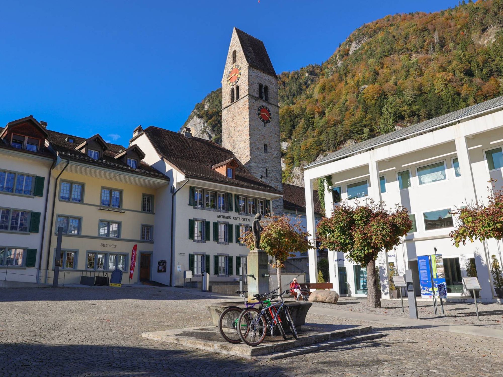 2000x2000-0-70-1d29140478d878f604be3d9b63db4e2c