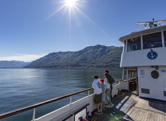 تذكرة رحلة بحرية من لوكارنو إلى ميناء بريساجو