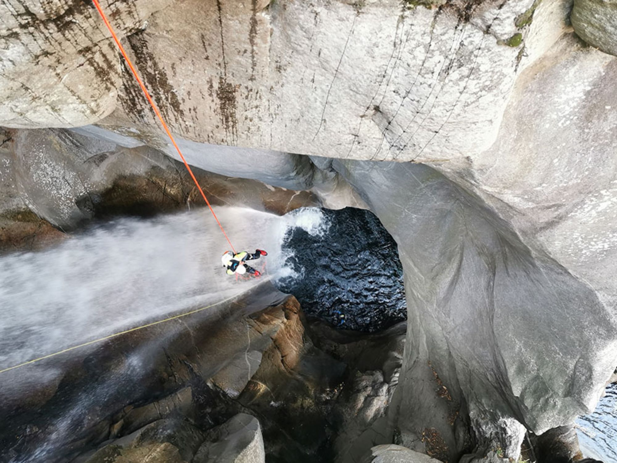 purelements_canyoning_lodrino_2