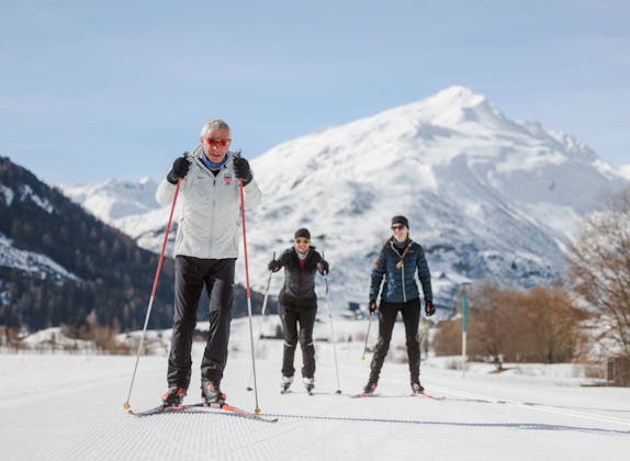 安德玛特适合各年龄层的私人越野滑雪