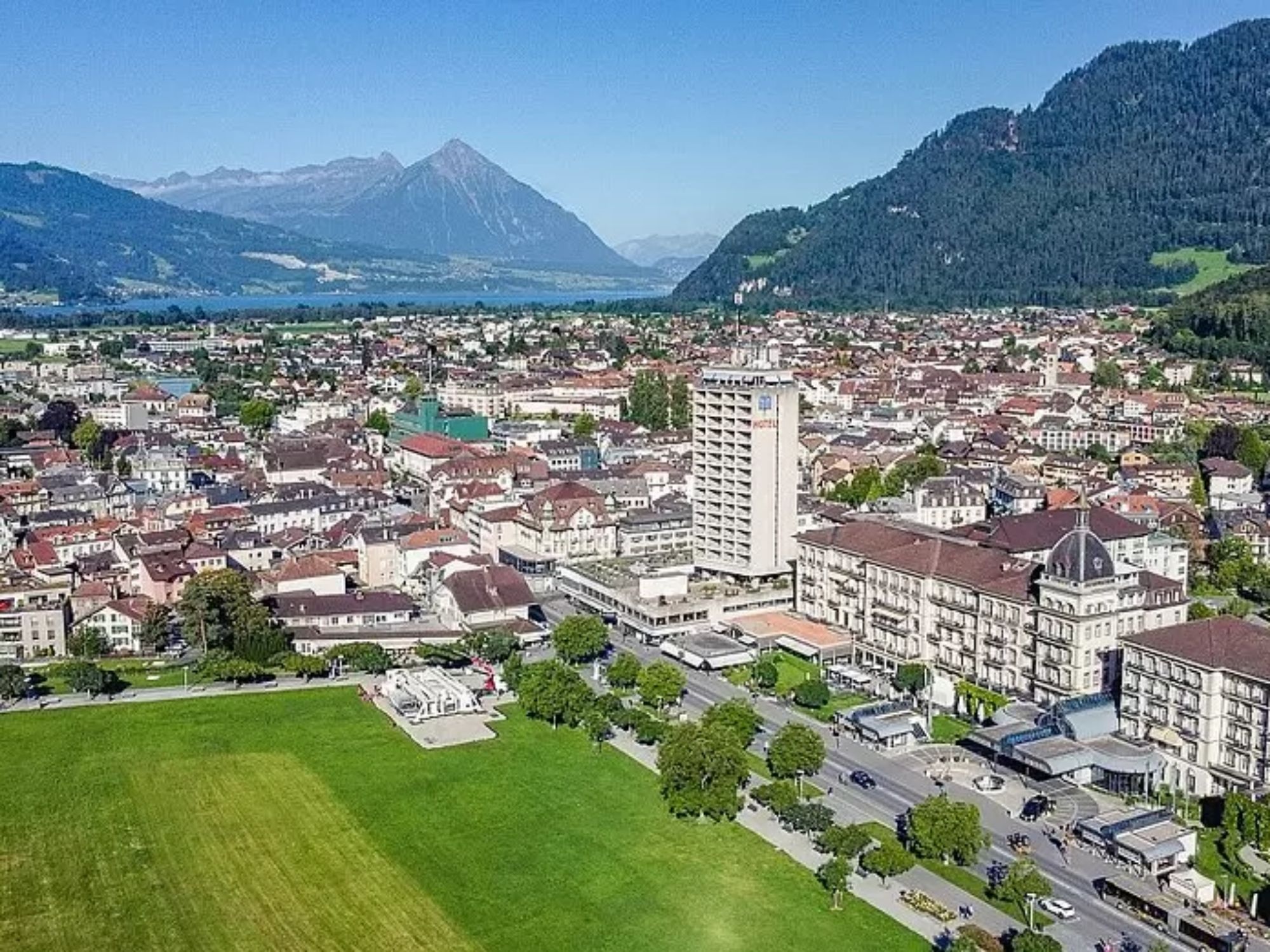 csm_interlaken-hohematte-lake-thun-aerial-view_8495504b24