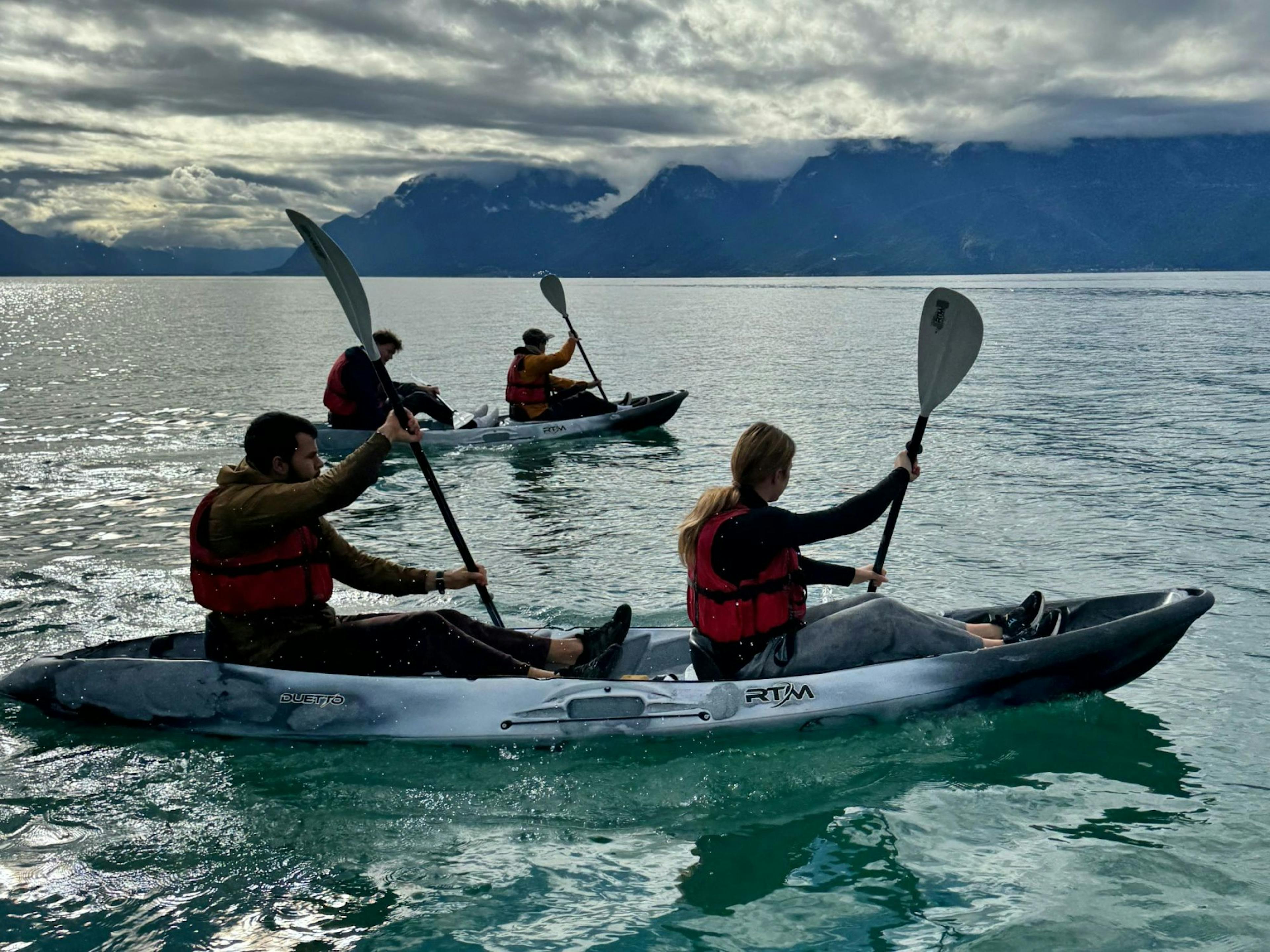 Teambuilding Kajaktocht op het Meer van Genève