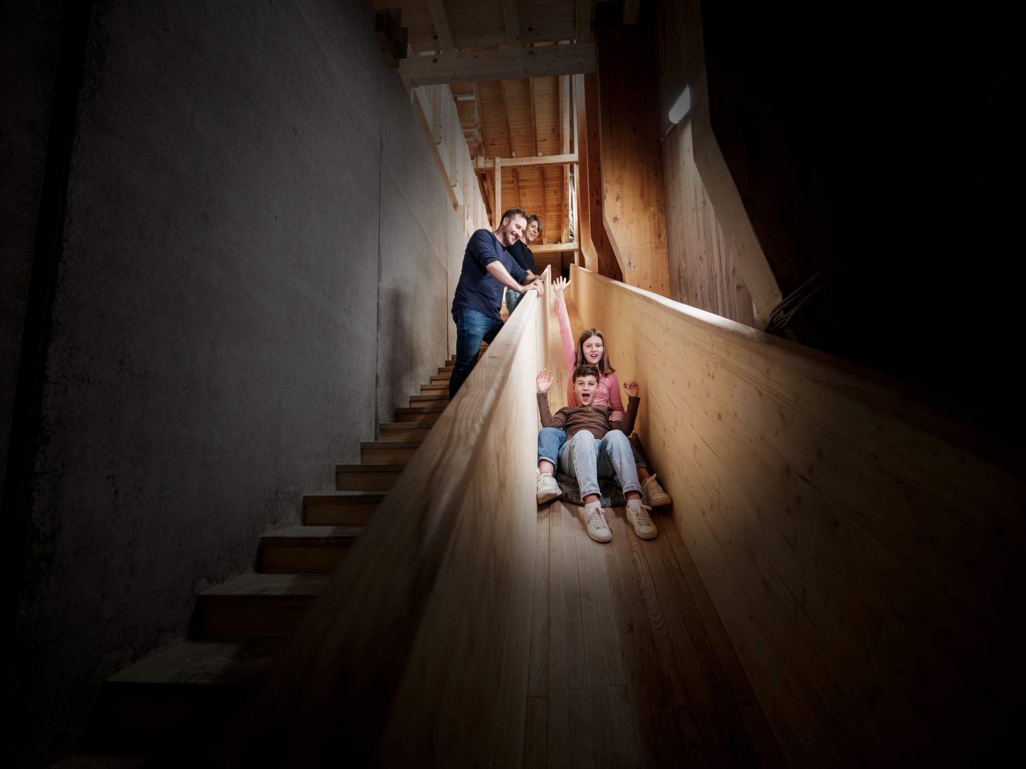 SH_SaHe_Key_Visual_Familie_Rutsche©Pascal_Gertschen_2023_3000px (1)