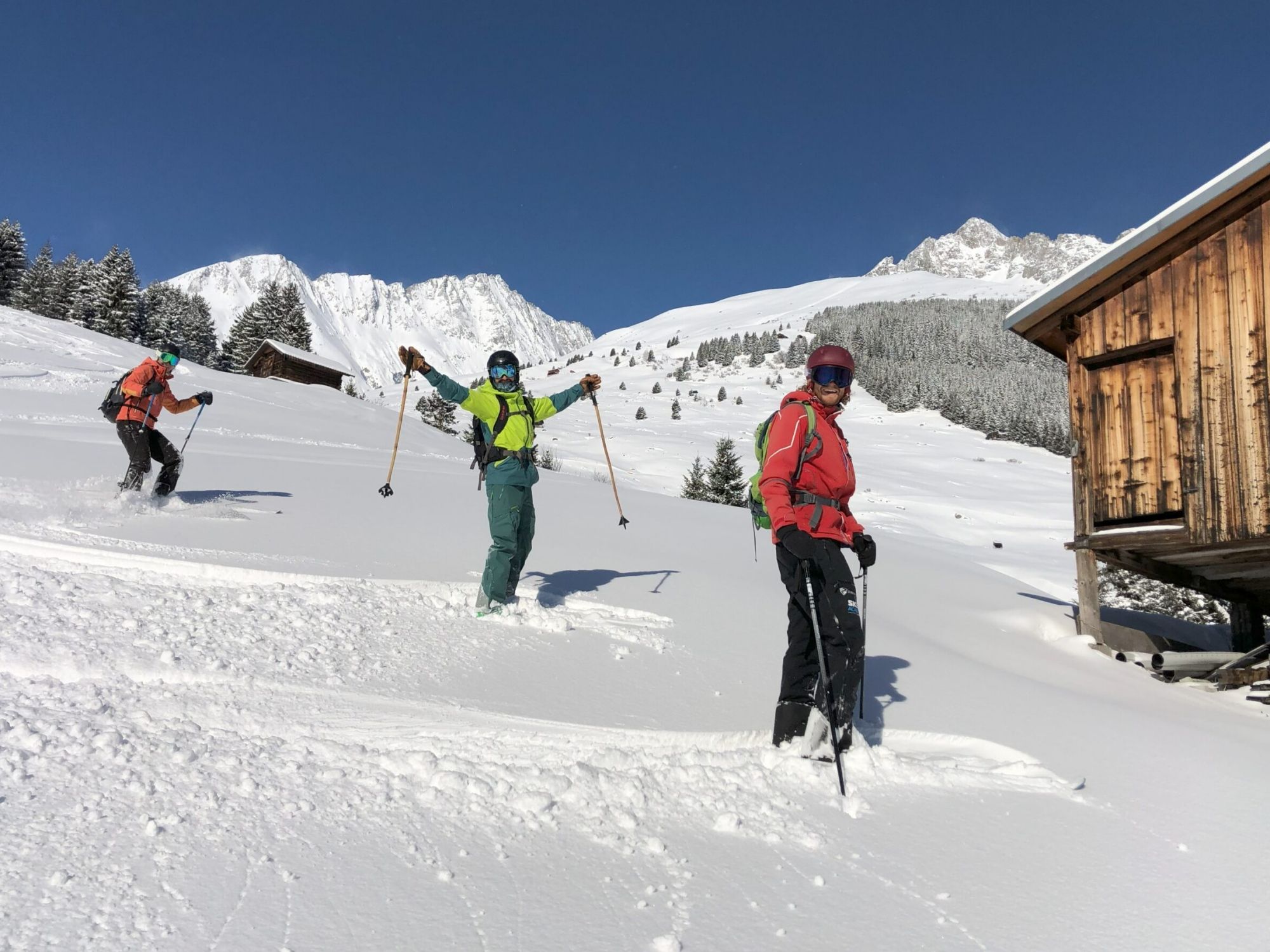 SkiAcademy_Andermatt_Powder_Group_IMG_5432-scaled