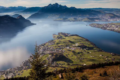 Aussichtspunkt Känzli mit Blick auf Vierwaldstättersee und Rigi.