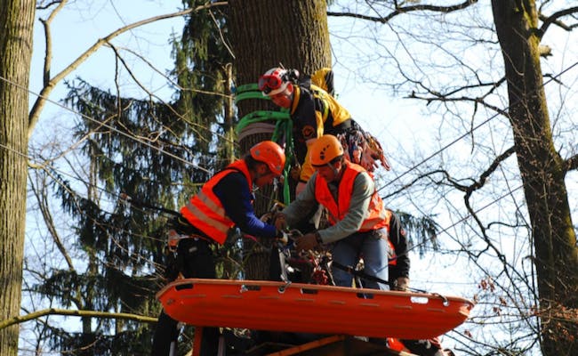 Rescue exercise (Photo: ROPETECH Bern© creaSign)