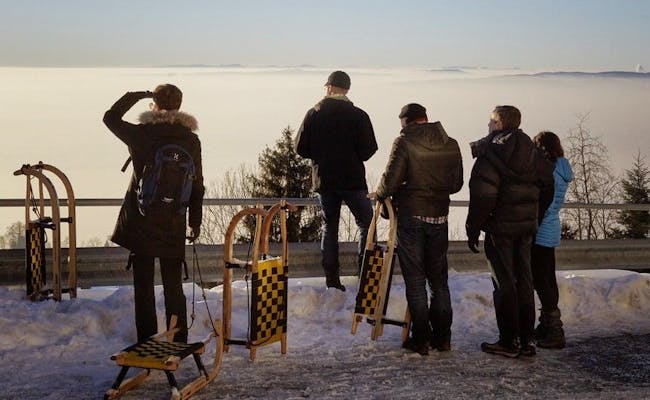 Νυχτερινό έλκηθρο στον Zugerberg με έλκηθρο και θέα σε θάλασσα σύννεφων