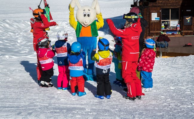 Bambini children lessons ski (Photo: © outdoor.ch)