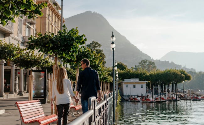 Lugano Promenade au bord du lac de Lugano (photo : Switzerland Tourism, Silvano Zeiter)