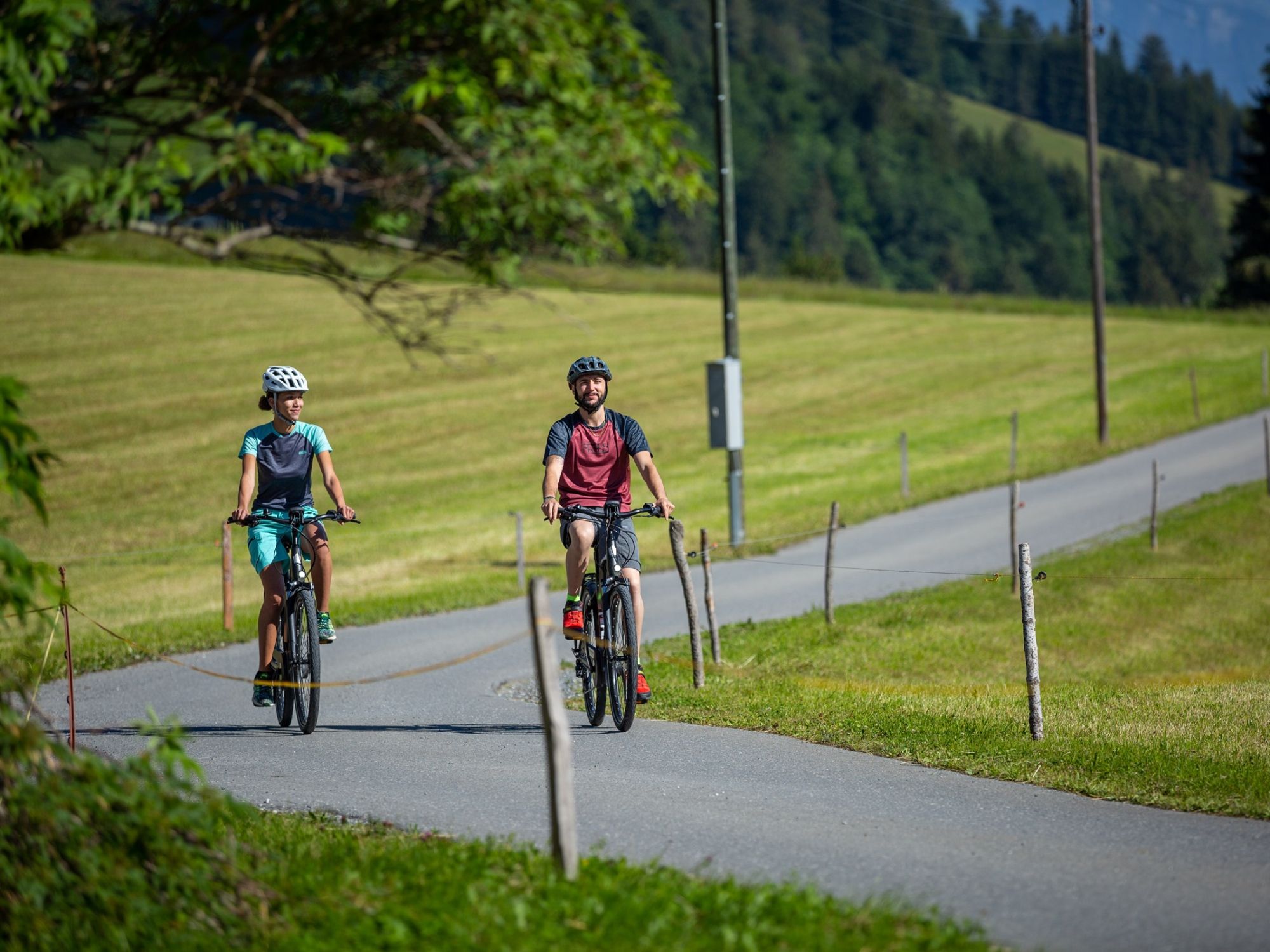Квест на электровелосипеде с GPS-координатами: наслаждайтесь природой на электровелосипеде в Бад-Рагаце с друзьями и семьёй.