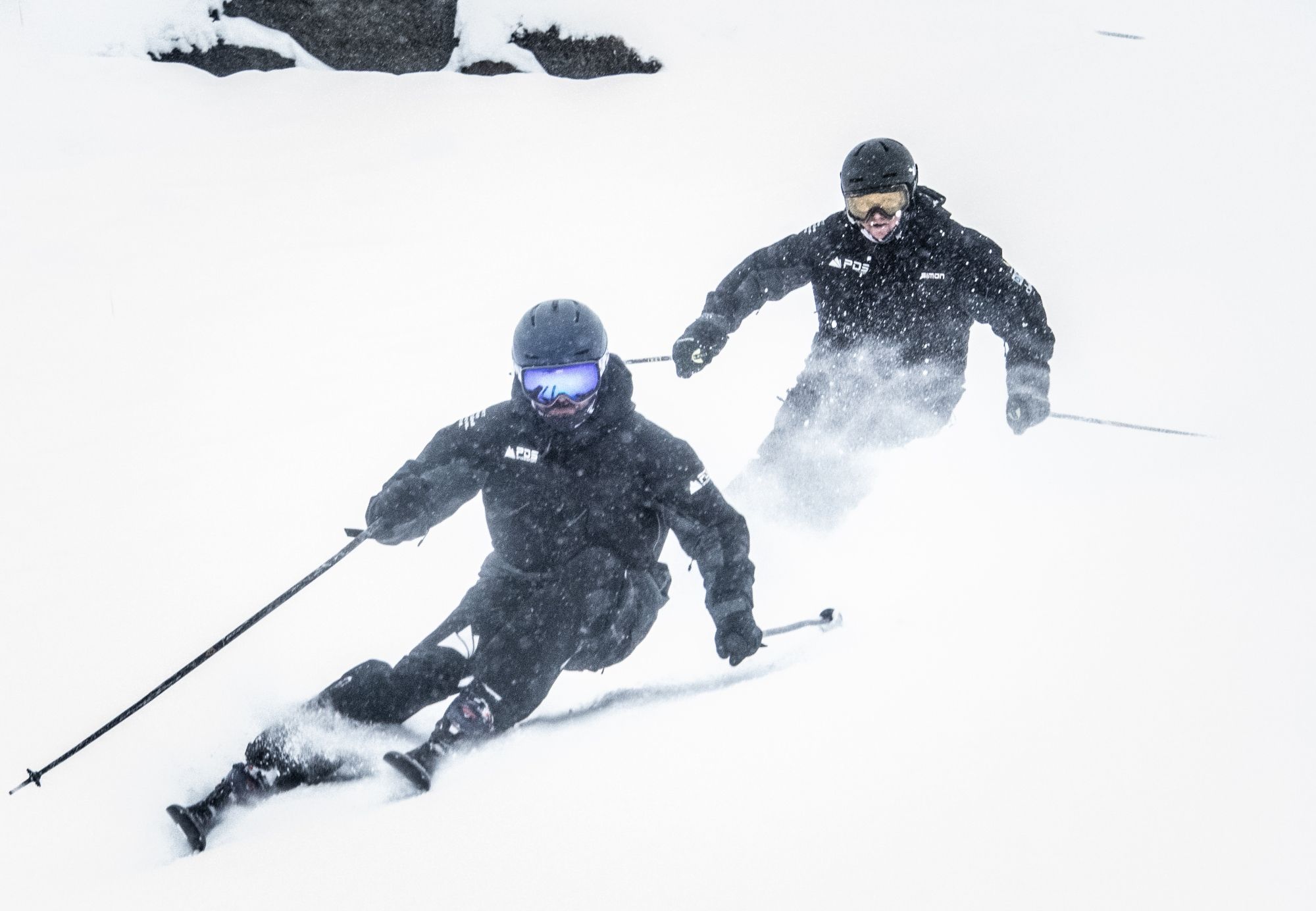 Skischool Zermatt: Skiën in de sneeuw, skiles voor groepen en kinderen.