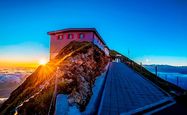Sunrise at Brienzer Rothorn Kulm with clear visibility.