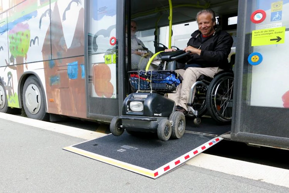 Rollstuhl Bendern Schaan Weg