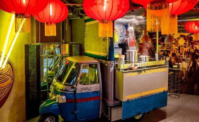 Noodle Soup Bar: Gusta la cucina asiatica autentica al Grindelwald Terminal.
