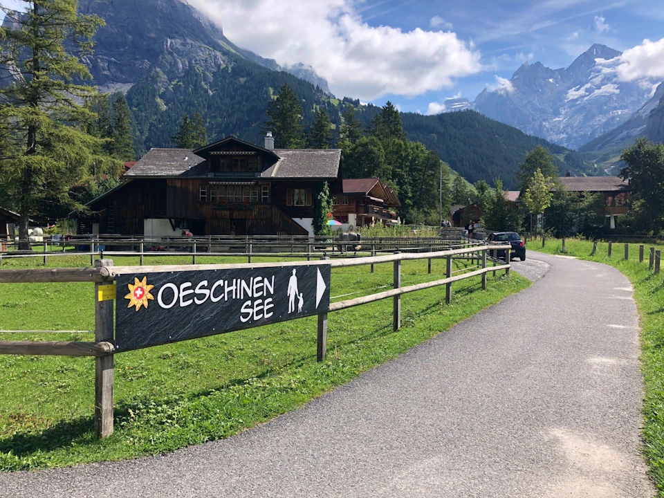 Oeschinensee Wandern