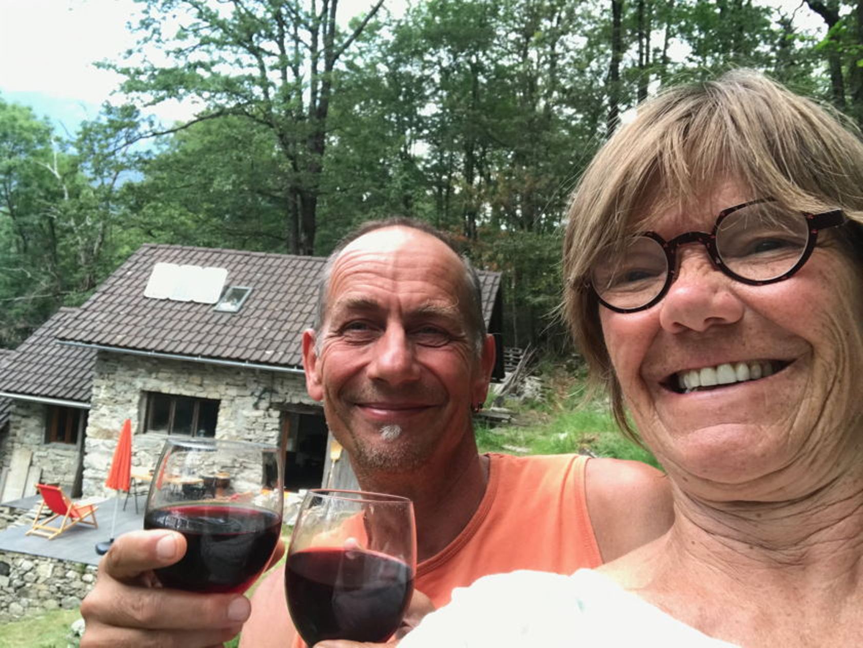 Typisk schweizerküche i Basel-Land med gæster