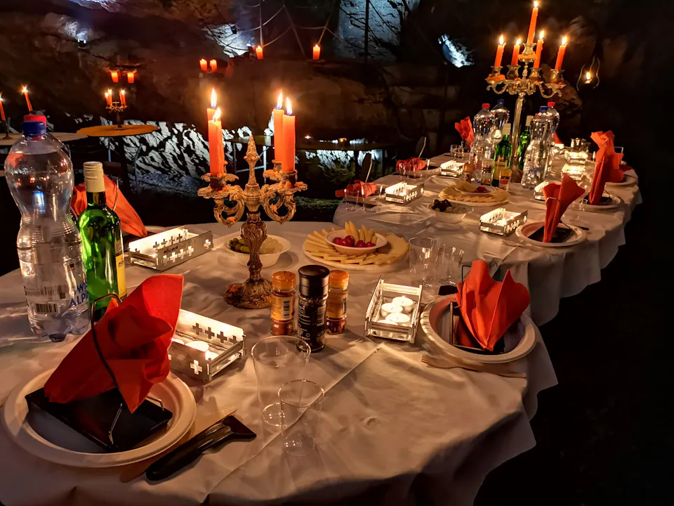 Raclette Höhle Hölloch