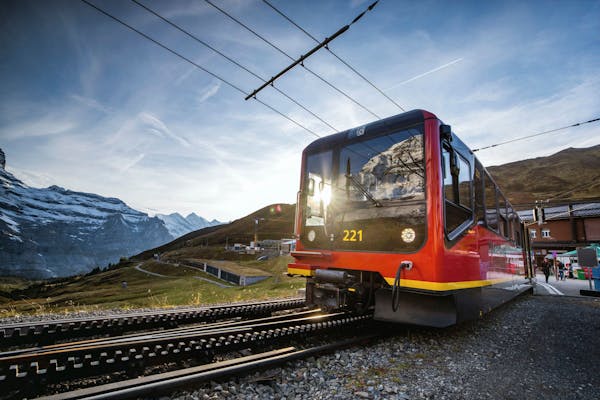 Jungfraubahn Bahnhof Kleine Scheidegg (Foto: Jungfraubahnen) 