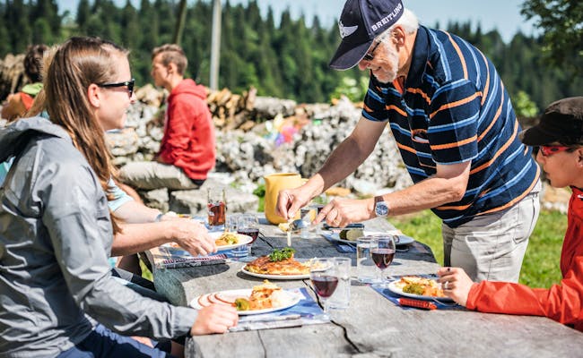Assiette Chasseral Courtelary (photo : Suisse Tourisme)