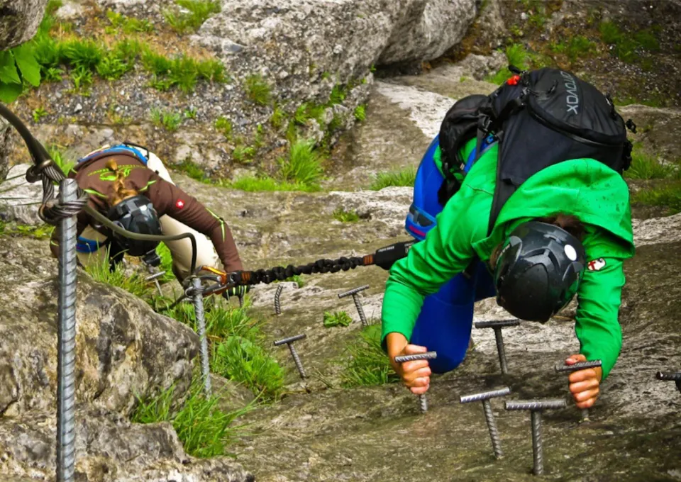 Familie Ausflug Schweiz Engelberg Brunni Klettersteig Rock Safety 