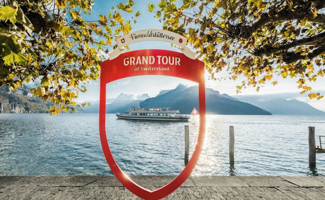 Grandtour of Switzerland on Lake Lucerne (Photo: Switzerland Tourism Mattias Nutt)
