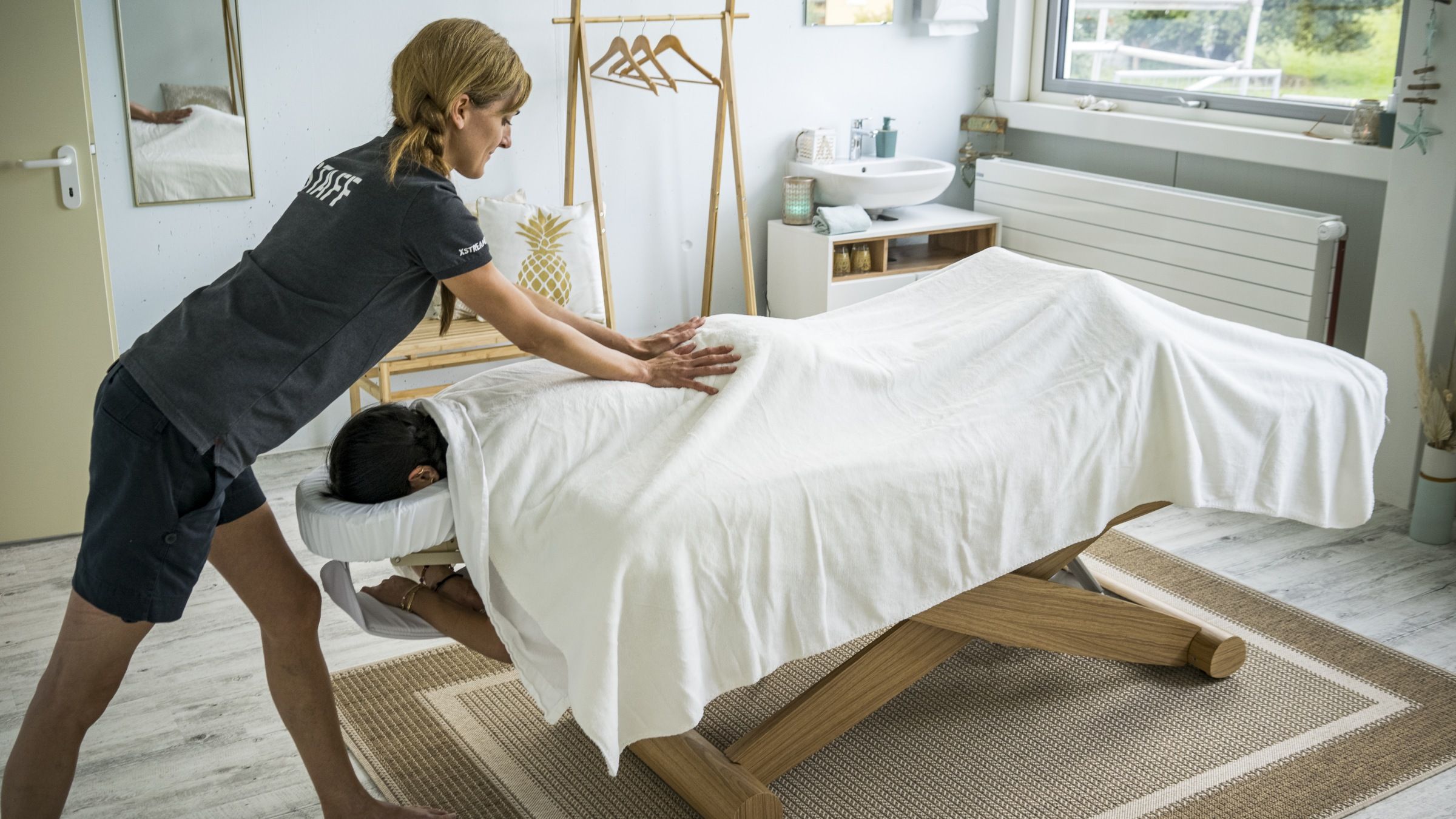 Massages: Experience relaxing massages in a modern environment at Xstream Park. Pure relaxation for body and soul.