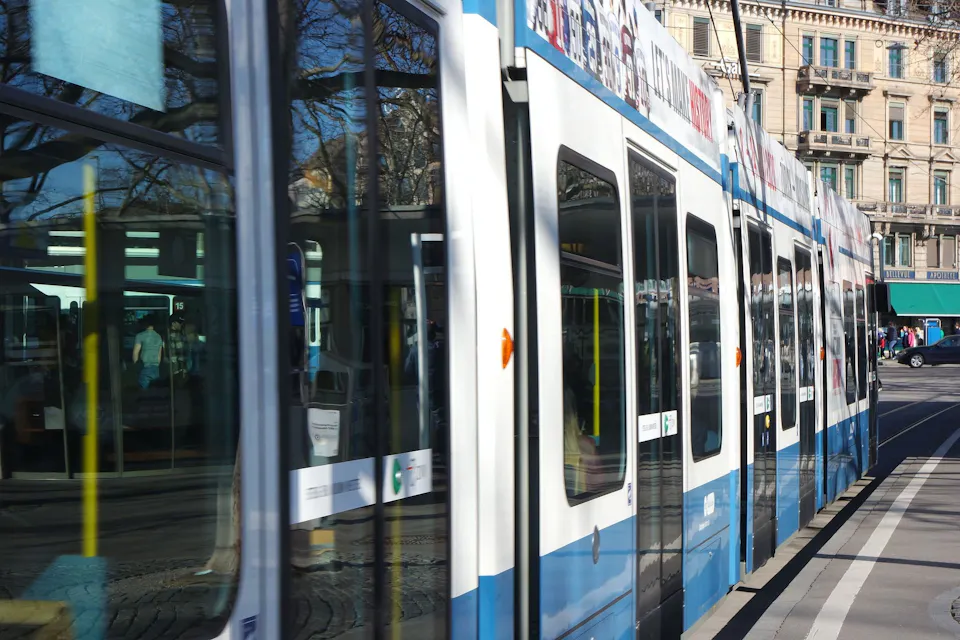 Kinderwagen Tram
