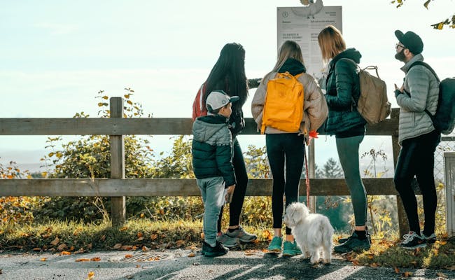 Hiking with your dog in Switzerland: Experience nature and adventure with your family.