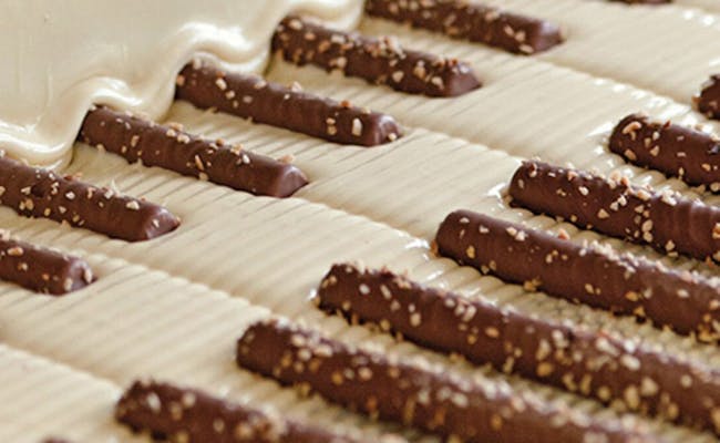 Chocolarium της Maestrani, σοκολάτα με ξηρούς καρπούς σε γραμμή παραγωγής.