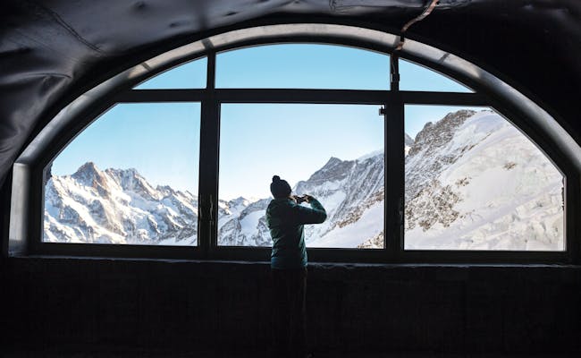 La station Eismeer des chemins de fer de la Jungfrau se trouve dans un tunnel (photo : Suisse Tourisme, PatitucciPhoto)