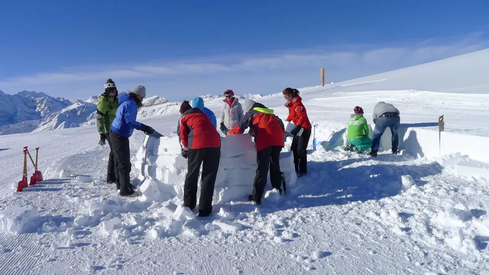 Davos Iglu bauen
