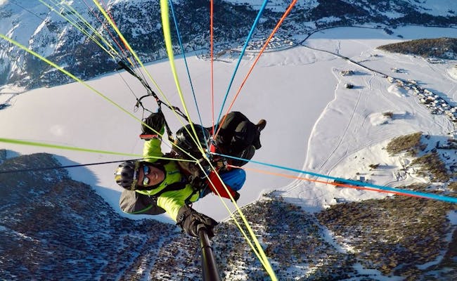 Tandem paragliding (Photo: Paragliding Engadin)