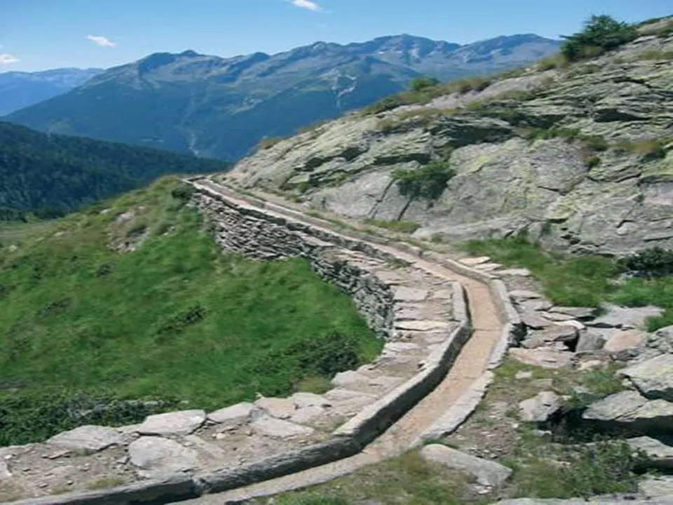 Tessin Wandern Vallemaggia