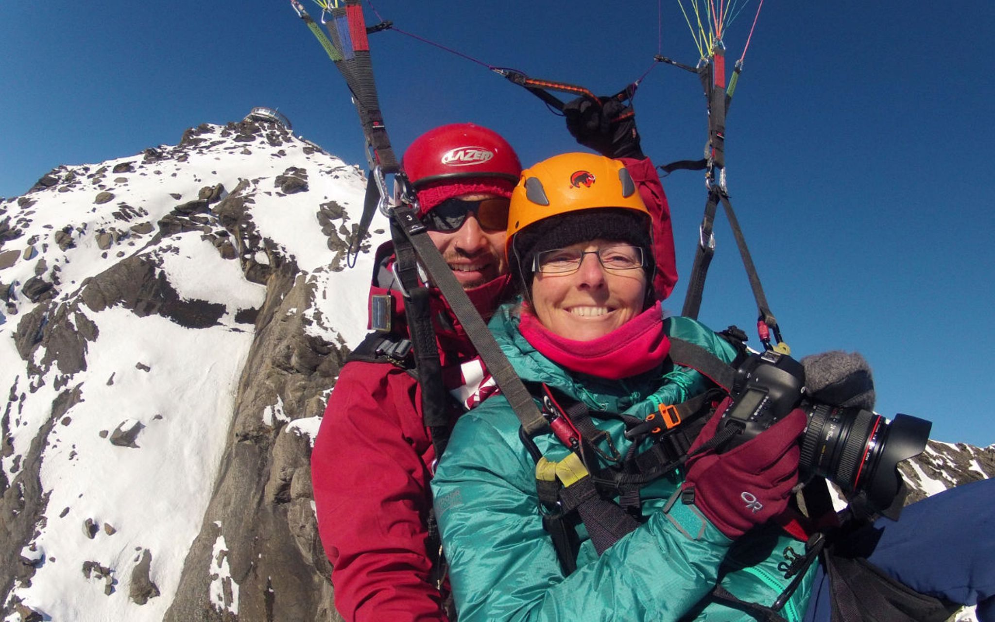 Αεραθλητισμός με αλεξίπτωτο στην Ίντερλάκεν, ταξίδι με εκπαιδευτή σε χιόνι και βουνά