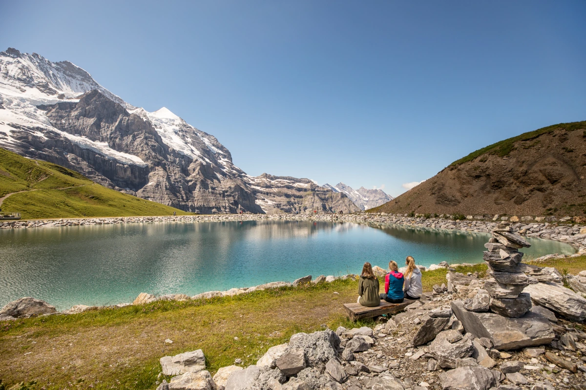 Kleine Scheidegg : belle randonnée vers l'Eiger avec vue sur la nature et les montagnes. Idéal pour les familles.