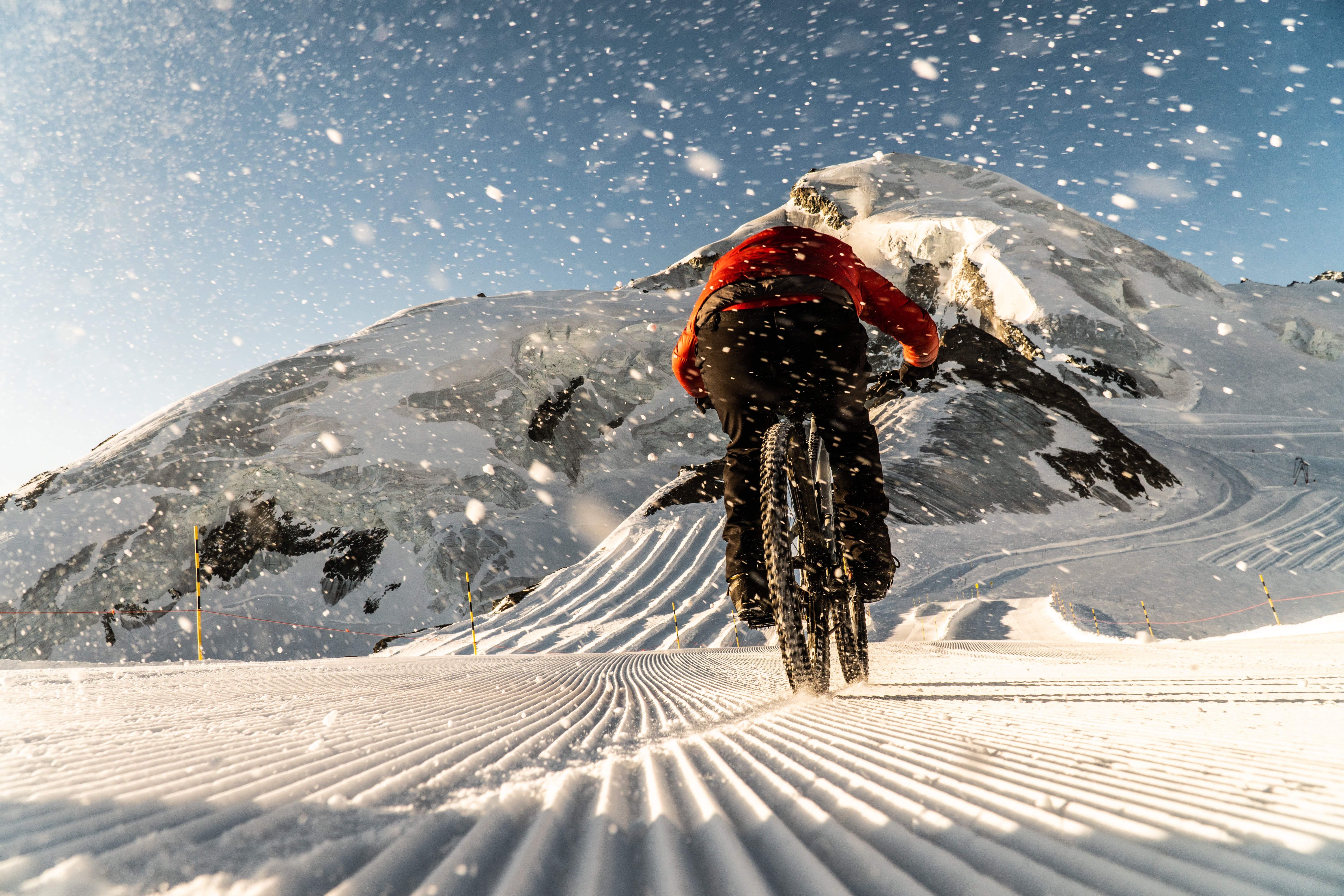 Glacier3000 Kereta Anjing Luncur dengan Salju dan Pegunungan