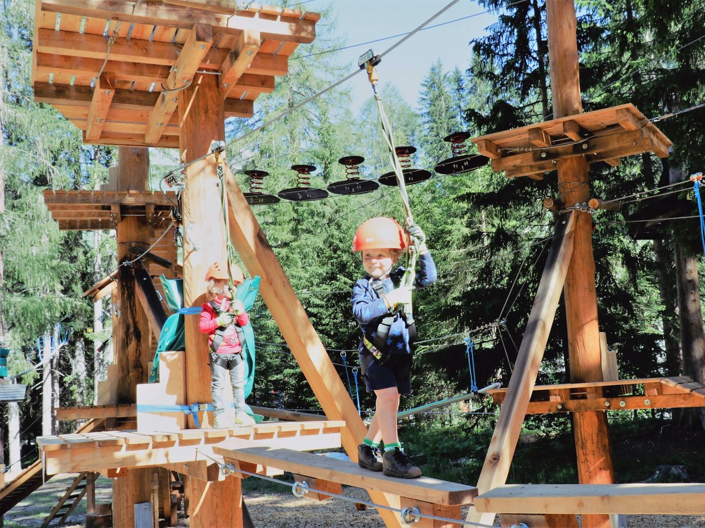 Rope parks in Switzerland - the 20 most popular locations